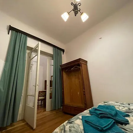 La Lena In Prispa Oltenian Heritage *