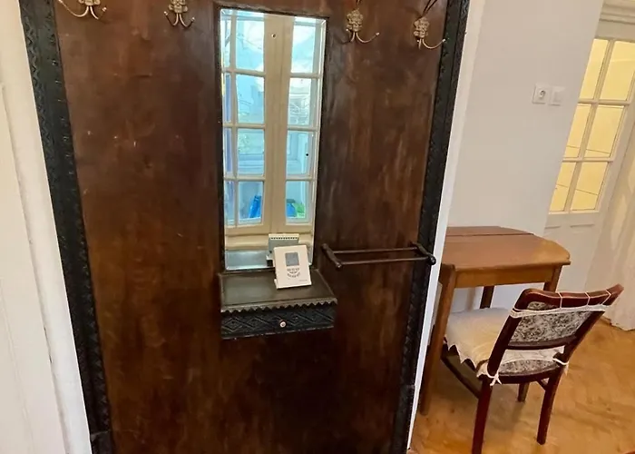 La Lena In Prispa Oltenian Heritage